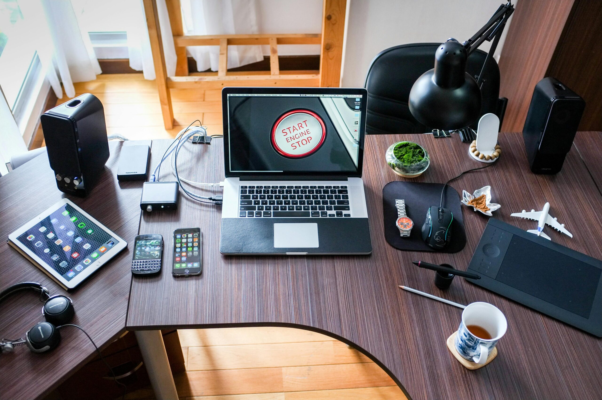 Top Trending Gadgets in Australia: Must-Have Tech for 2025